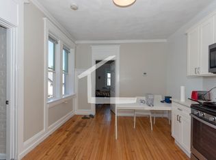 4 Gardner St APT 10, Allston, MA 02134