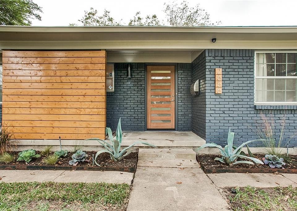 1st image of 2656 Dorrington Dr