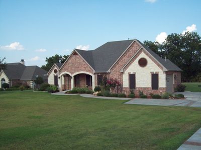 240 Golf Walk Cir, Denison, TX, 75020