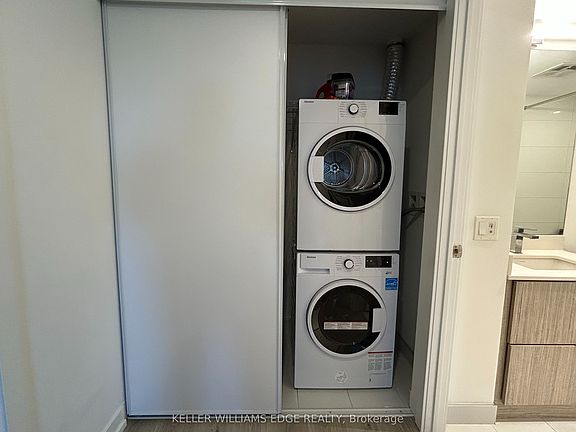 4th image of 395 Bloor St E #2407