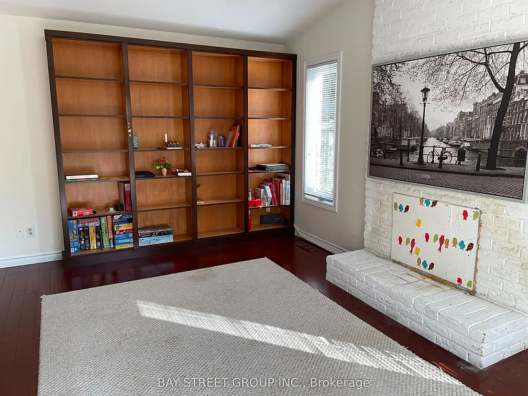 1072 Stephenson Dr — Photo 8