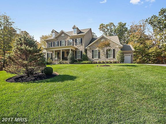 4th image of 9011 Magruder Knolls Ct