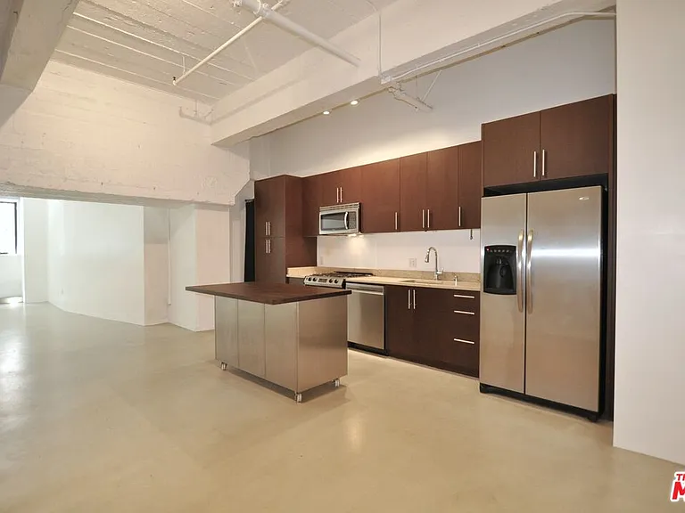849 S Broadway #M02 — Photo 10