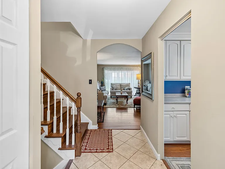 902 Leverton Rd — Photo 10