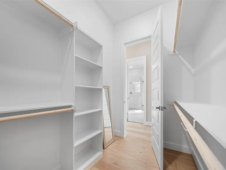 303 Queen Sude Ln — Photo 19