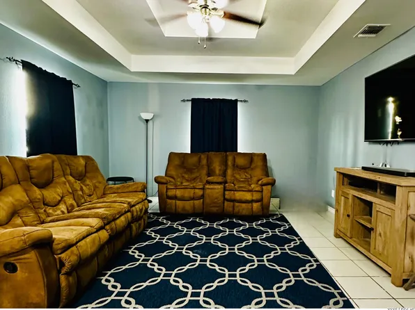 1415 Essex, San Antonio, TX 78210