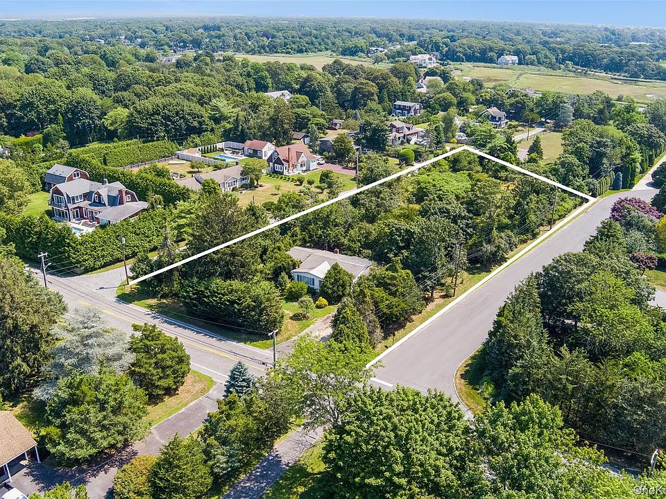 2nd image of 28 Apaucuck Point Road