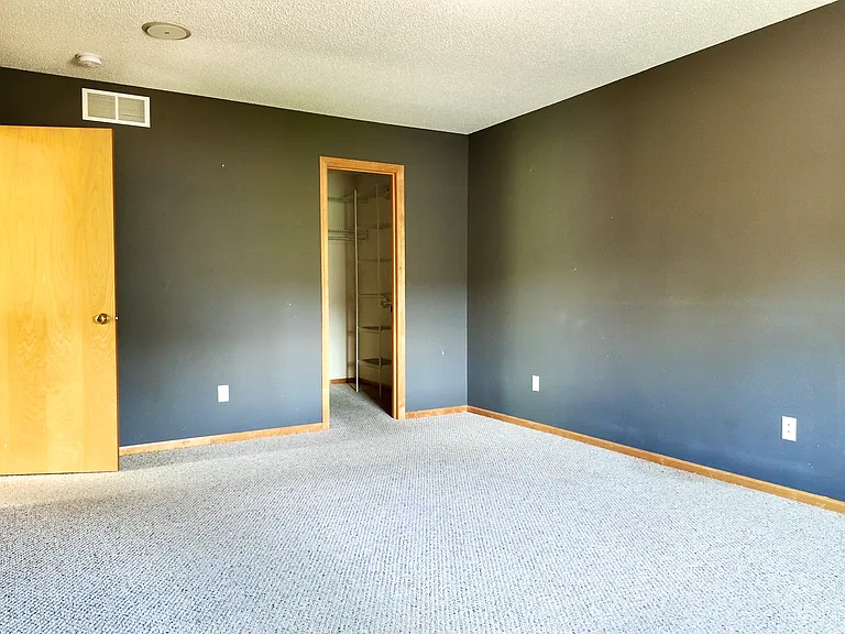 9410 Marshall Rd — Photo 22