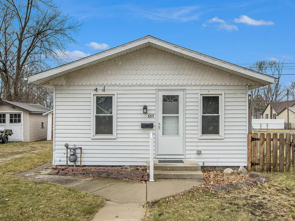 633 S Hooker Ave, Three Rivers, MI 49093
