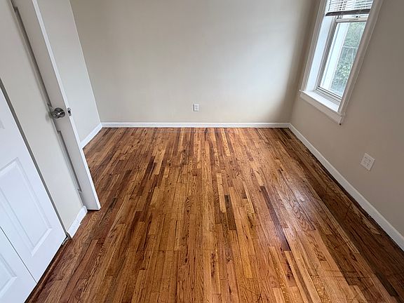 5th image of 32-15 43rd St #11