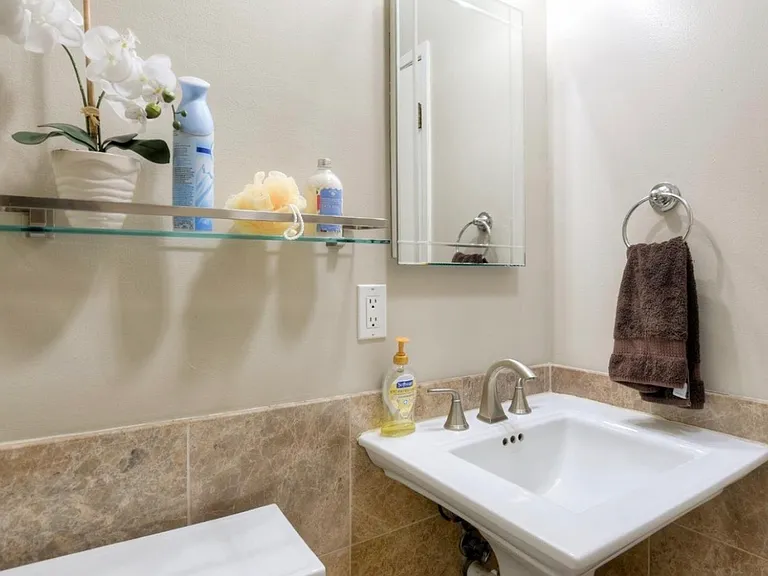 143 Lawton Dr #A — Photo 2