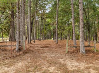 7601 Lakewood Dr, Florence, AL 35634