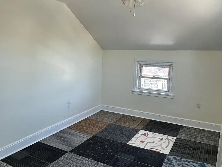 431 Rhawn St — Photo 10
