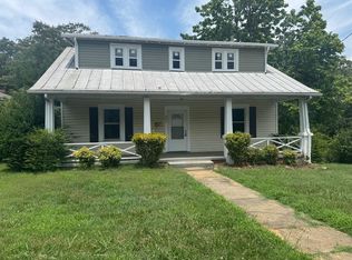 402 Kemper Rd, Danville, VA 24541