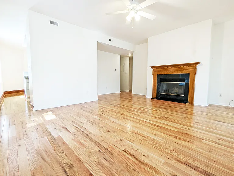 5803 Waterman Blvd #2W — Photo 6
