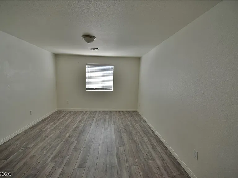 3041 Lake Como Ave — Photo 18