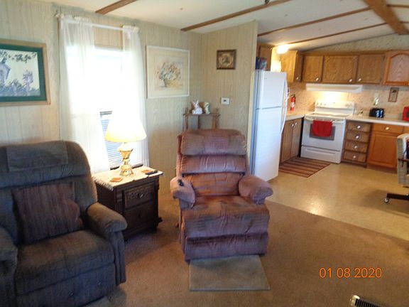 5th image of 567 Falcon Ave