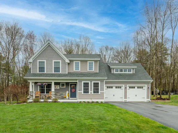 29 Orchard Park Lane, Hudson, NH 03051