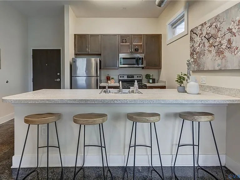 1020 Porter St #104 — Photo 14