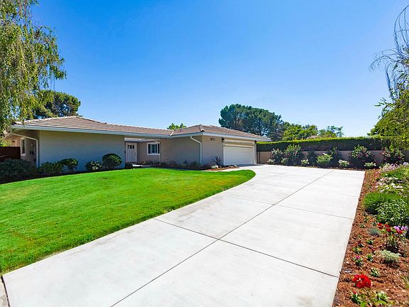 3rd image of 32040 Wallington Ct