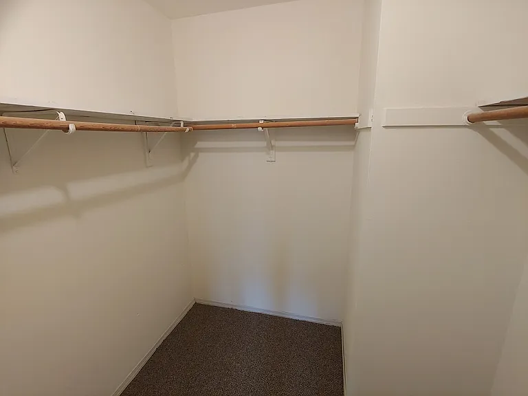 Heritage Apartments — Photo 51