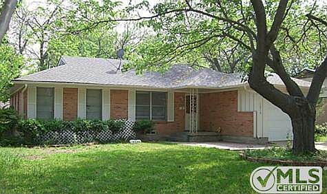 1st image of 1216 Lewis Dr