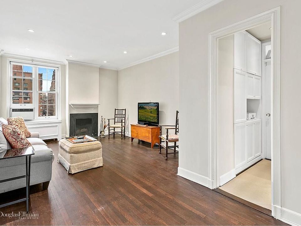 1st image of 955 Lexington Ave #10B