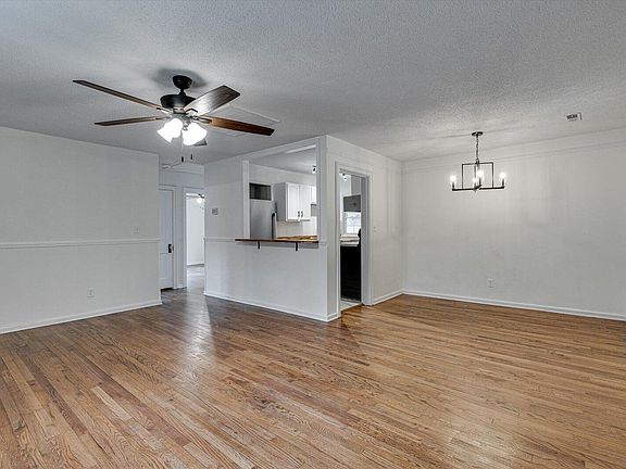 4th image of 715 Chevoit Dr