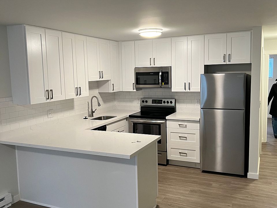 1st image of 3419 14th Ave W #A