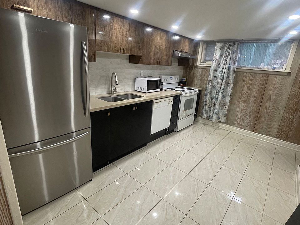 1st image of 52 Beacham Cres #Basement