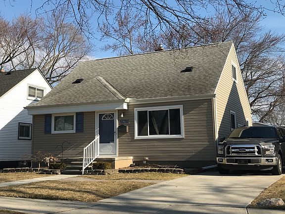 2nd image of 23621 Deziel St