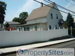 37 Centre St, Quincy, MA 02169