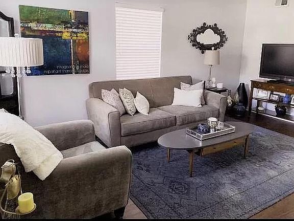 3rd image of 1528 Westwood Ave #1528