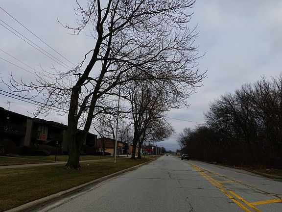 4th image of 700 E Glenwood Dyer Rd