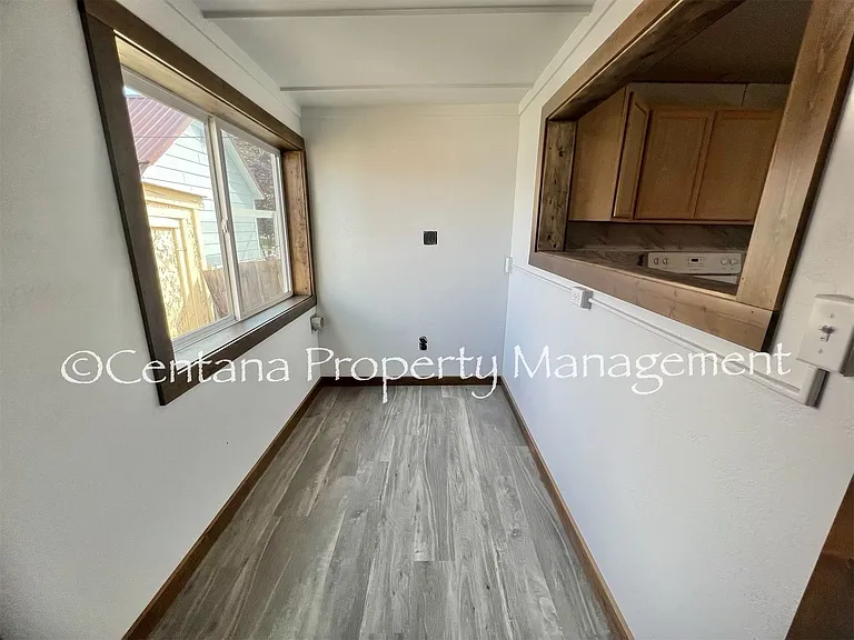 521 Birch St — Photo 17