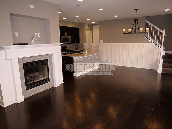 3rd image of 3450 N Valentia St