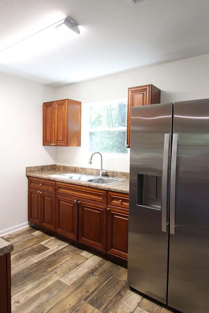 3-Bedroom Available In Sopchoppy — Photo 4