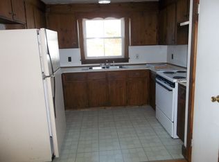 8 Grove Ave #B, Sanford, ME 04073