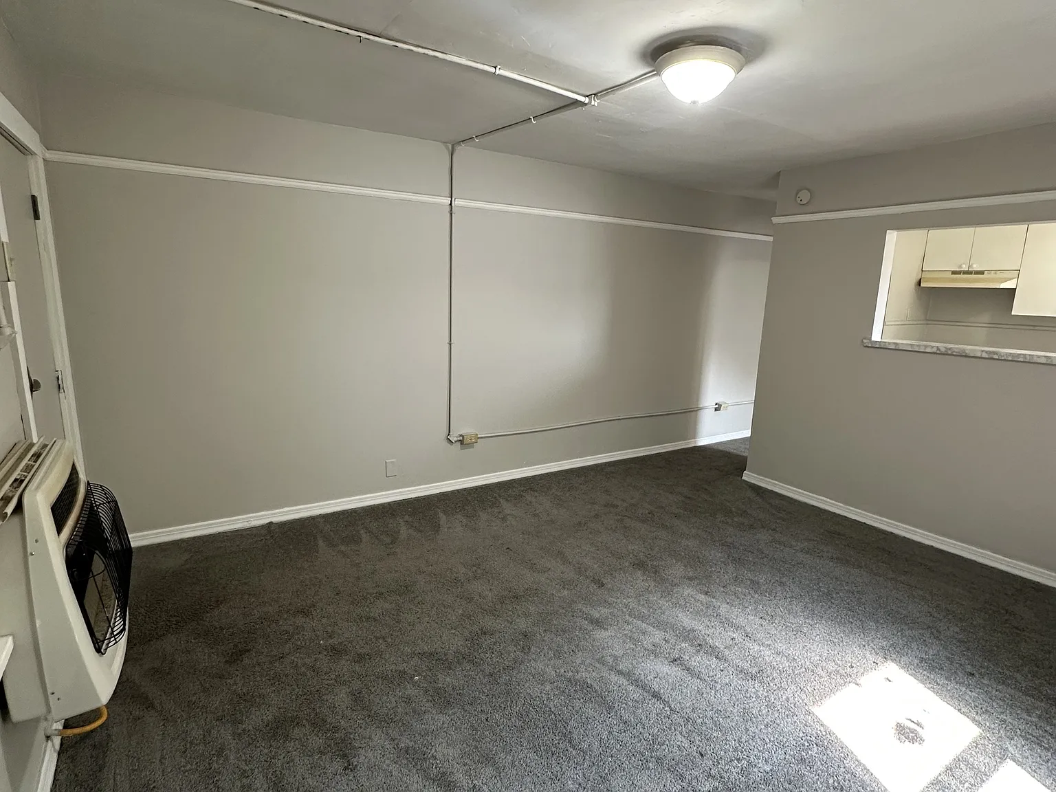 1422 Central Avenue - 4 — Photo 2