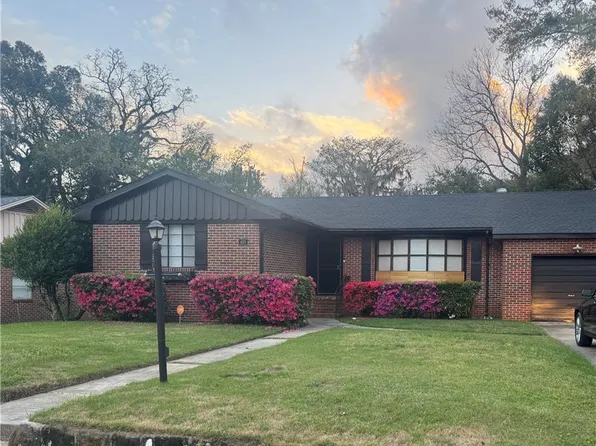 469 W Creek Circle Dr, Mobile, AL 36617