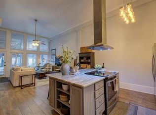 71 Union Ave APT 101, Memphis, TN 38103