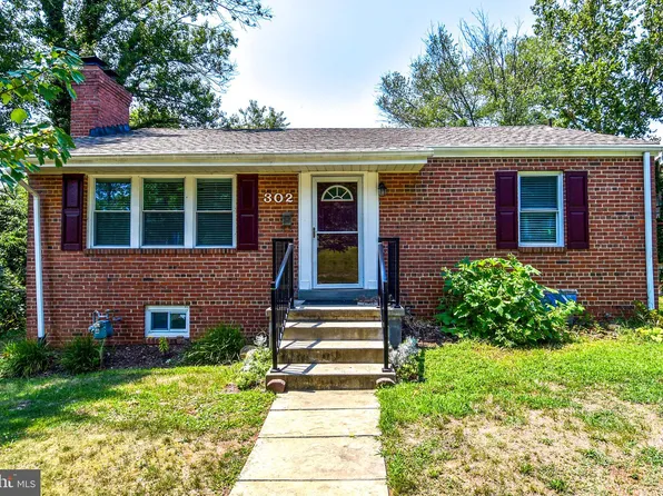 302 Moncure Dr, Alexandria, VA 22314
