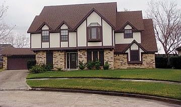 1st image of 403 Hedgecroft Dr