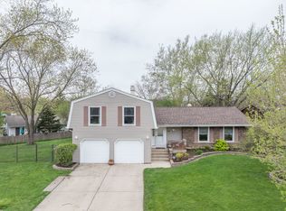 258 Fremont Ct, Bloomingdale, IL 60108