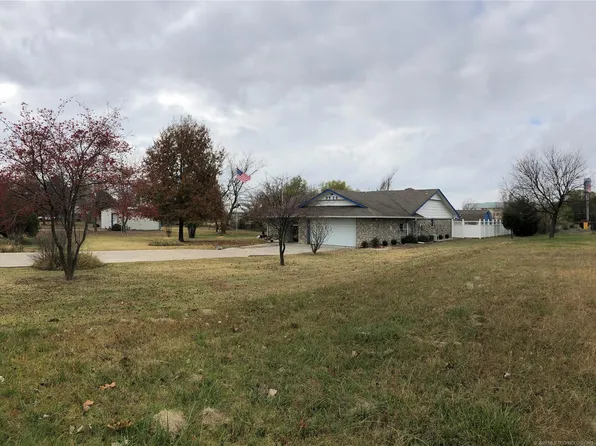 7450 N 117th Ave E, Owasso, OK 74055