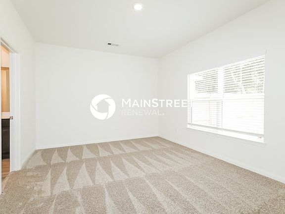 5th image of 26821 Steinbeck Dr