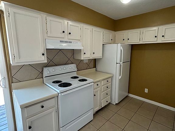 5th image of 432 Dwight Mission Rd #22A