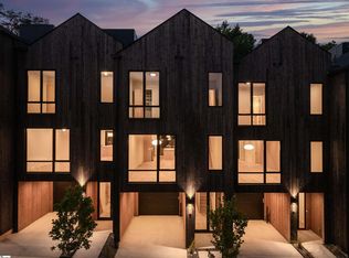 14 Nordic Ln, Greenville, SC 29609