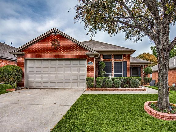 2nd image of 1005 Iron Horse Dr