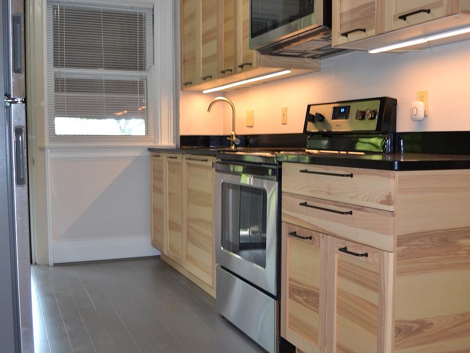Kitchen with access to rear covered balcony
